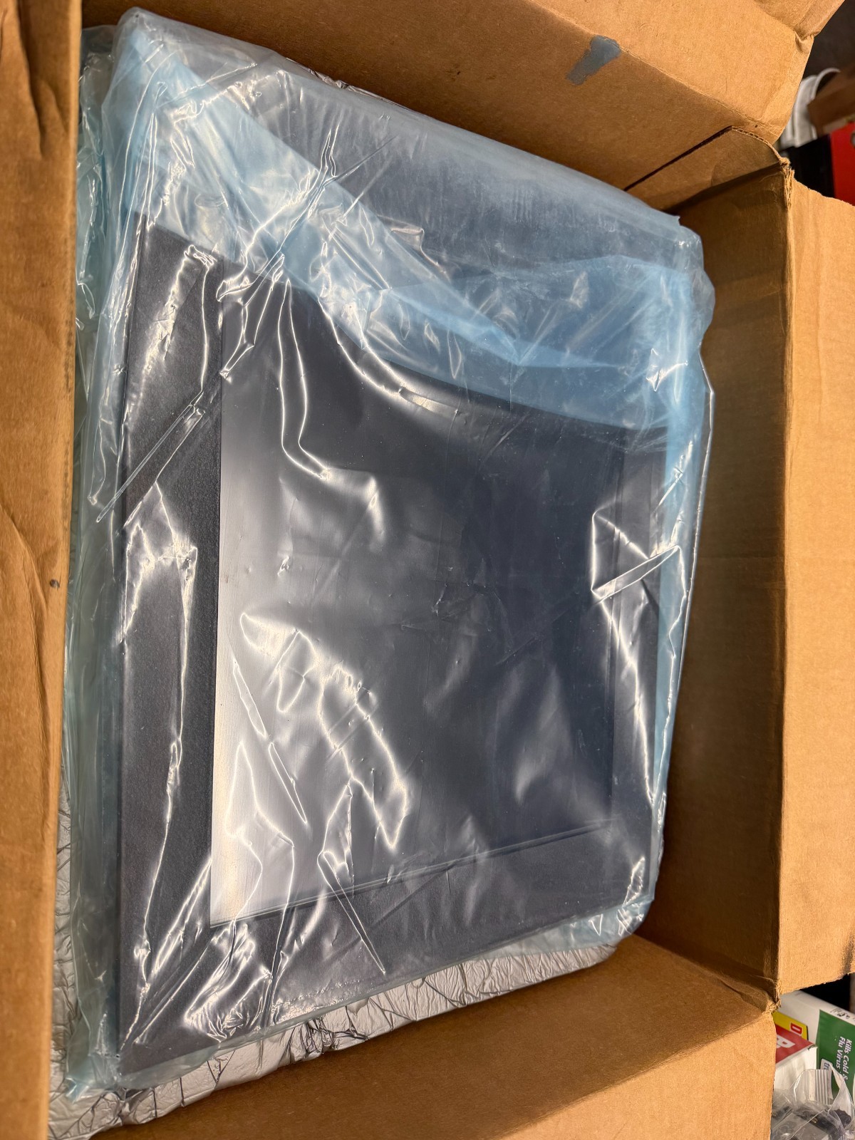 Brand New Dynics FX17PLPIX3AI5A2XPPN1XXB Industrial Computer 17″ Monitor