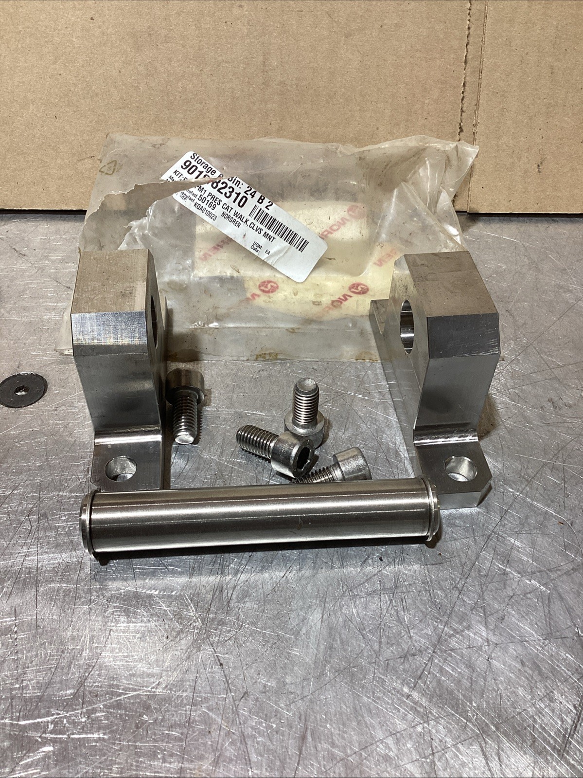 Norgren KQA/8100/23. D – Rear Clevis Mounting 100mm bore NOS