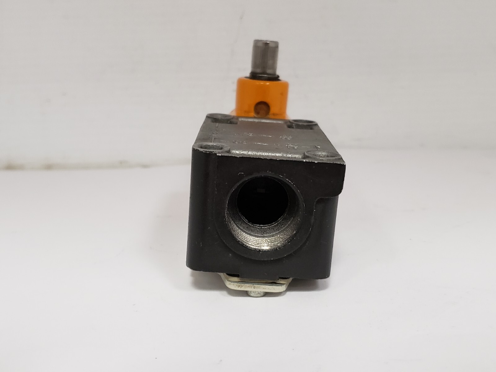 SIEMENS 3SE3 120-1GW-Z LIMIT SWITCH 1 NO 1NC