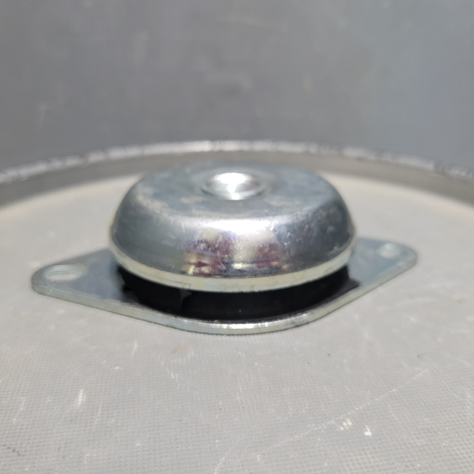 Bell Mount Vibration Compression Absorber, 19-42, T79N-60K