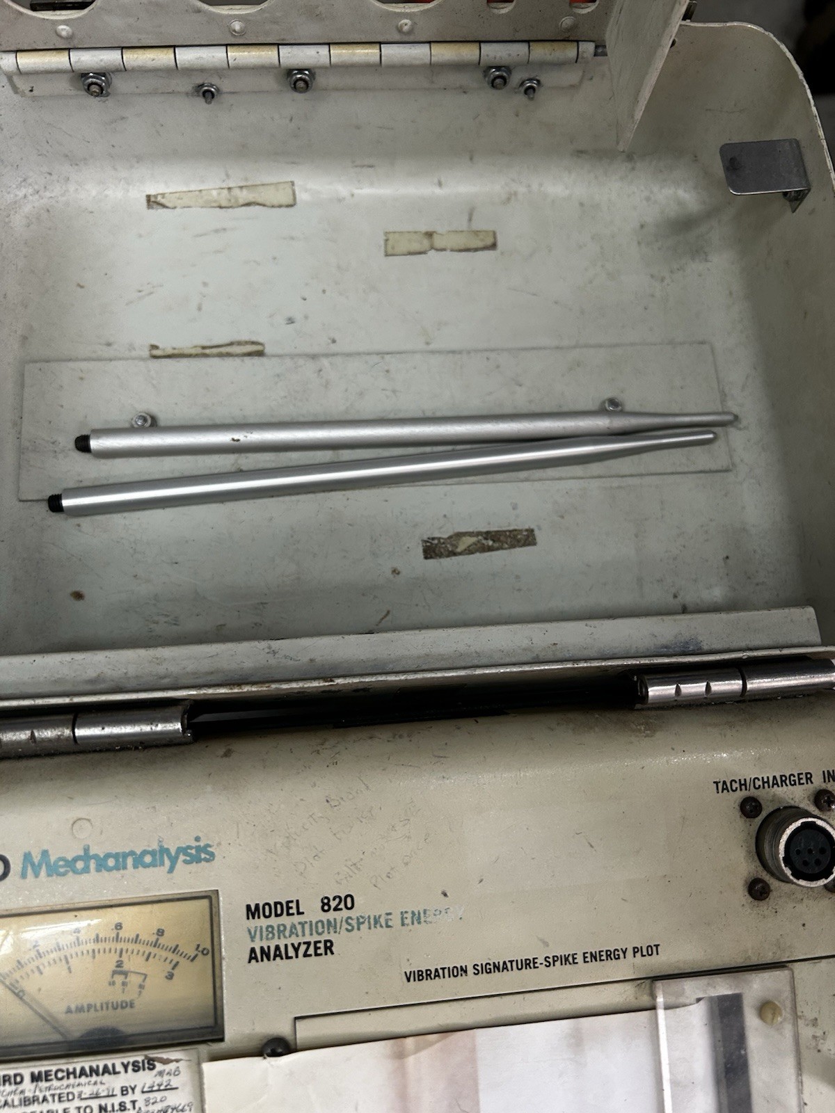 IRD Mechanalysis Model 820 Vibration Spike Energy Analyzer Free Shipping