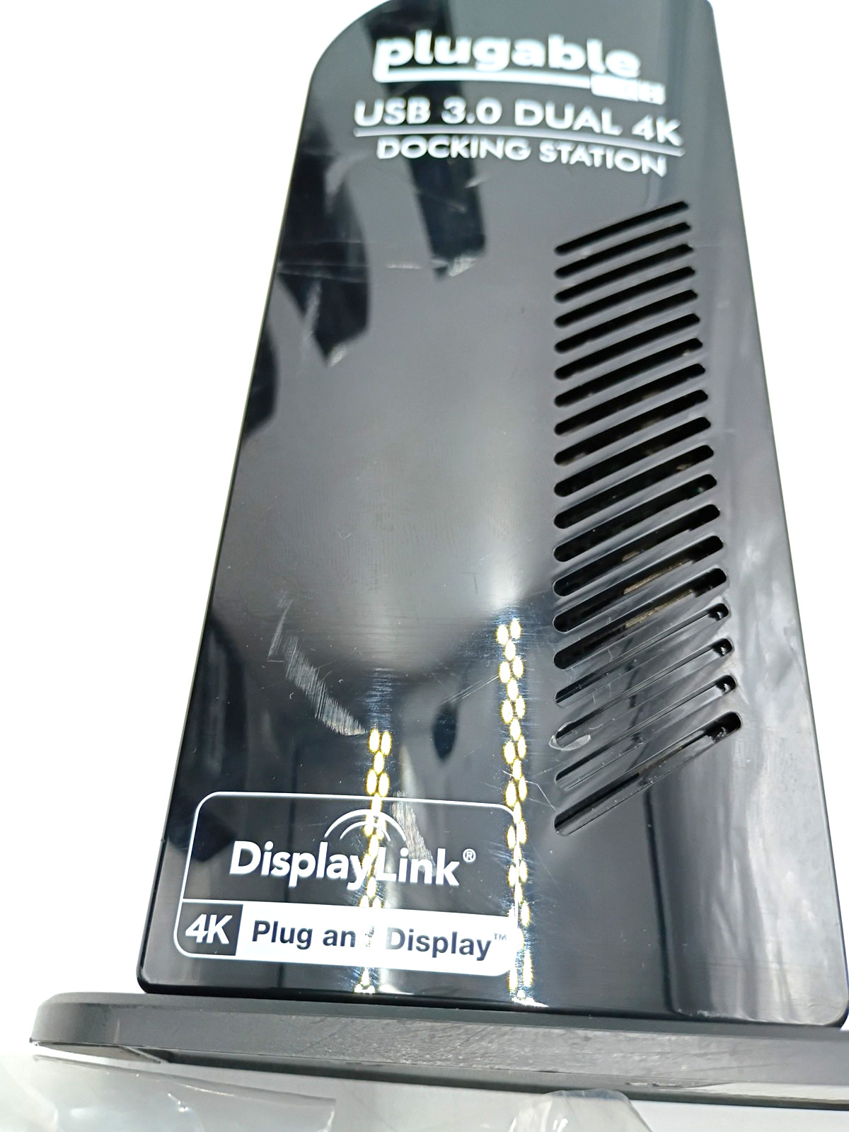 Lot of 10 Plugable UD-6950 USB 3.0 Dual 4K Docking Station W 6 USB Type B cables