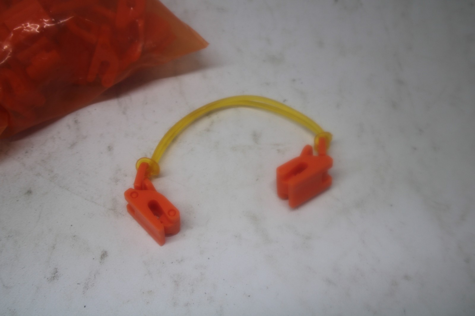 25 x Alphasource Badge Secure Tether for TLD/DLR, Dosimeter EAD Badge-Camlock-25