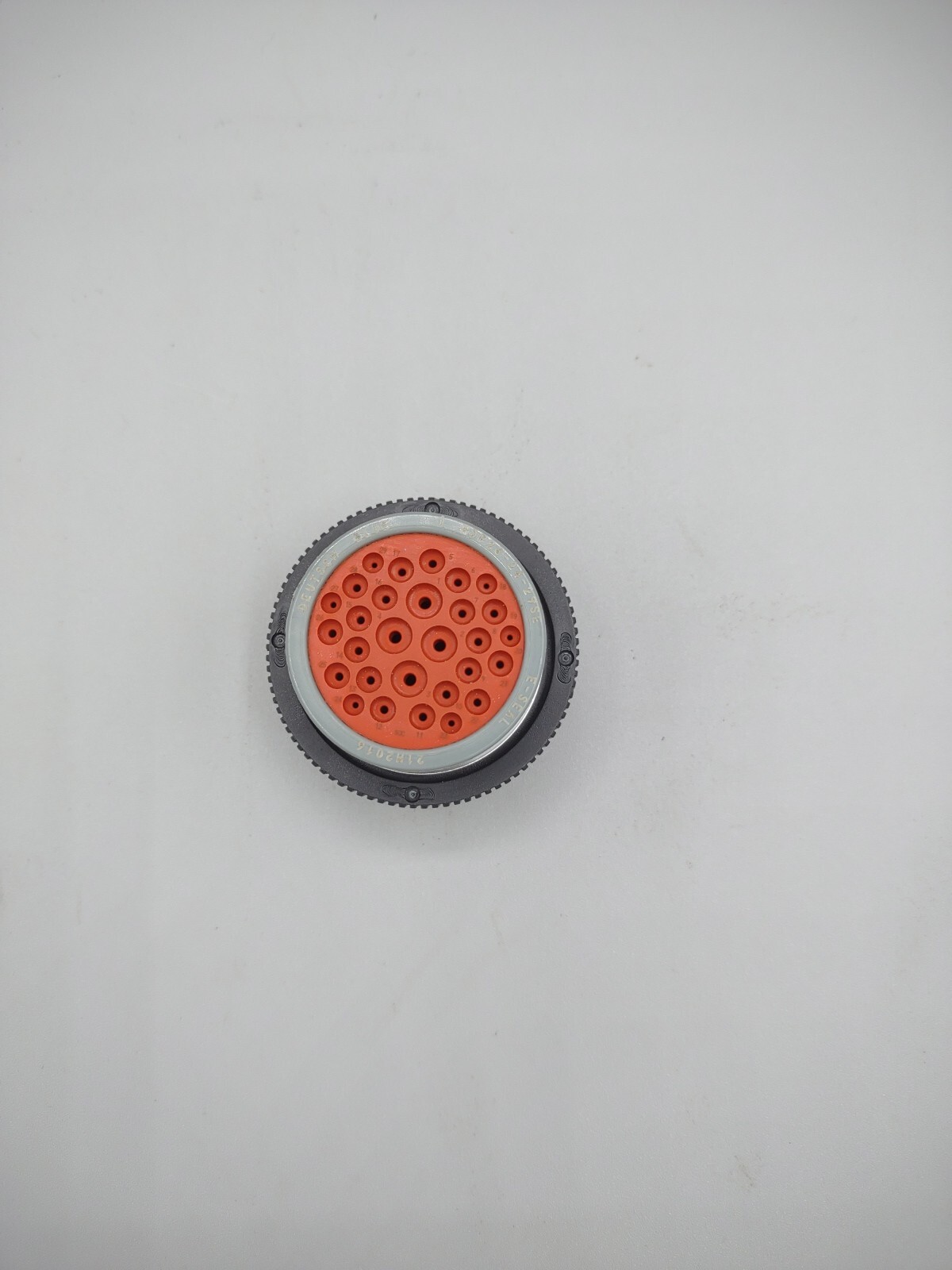1 NEW Deutsch 29 Position Circular Connector Housing Part# HDP26-24-29SE