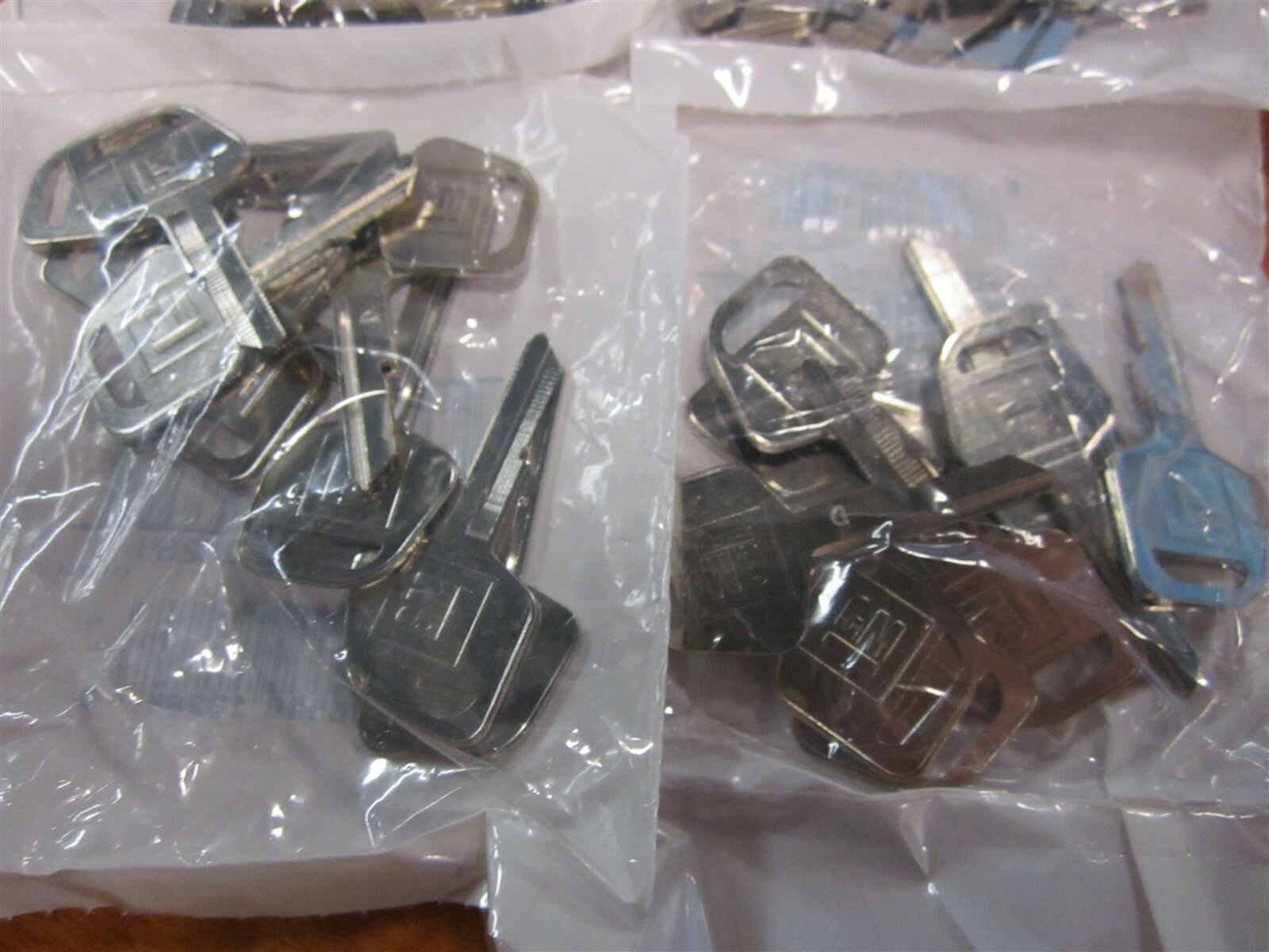 Lot Of 50 Ilco B67G Standard Brass GM Key Blanks, Keyway Edge Cut