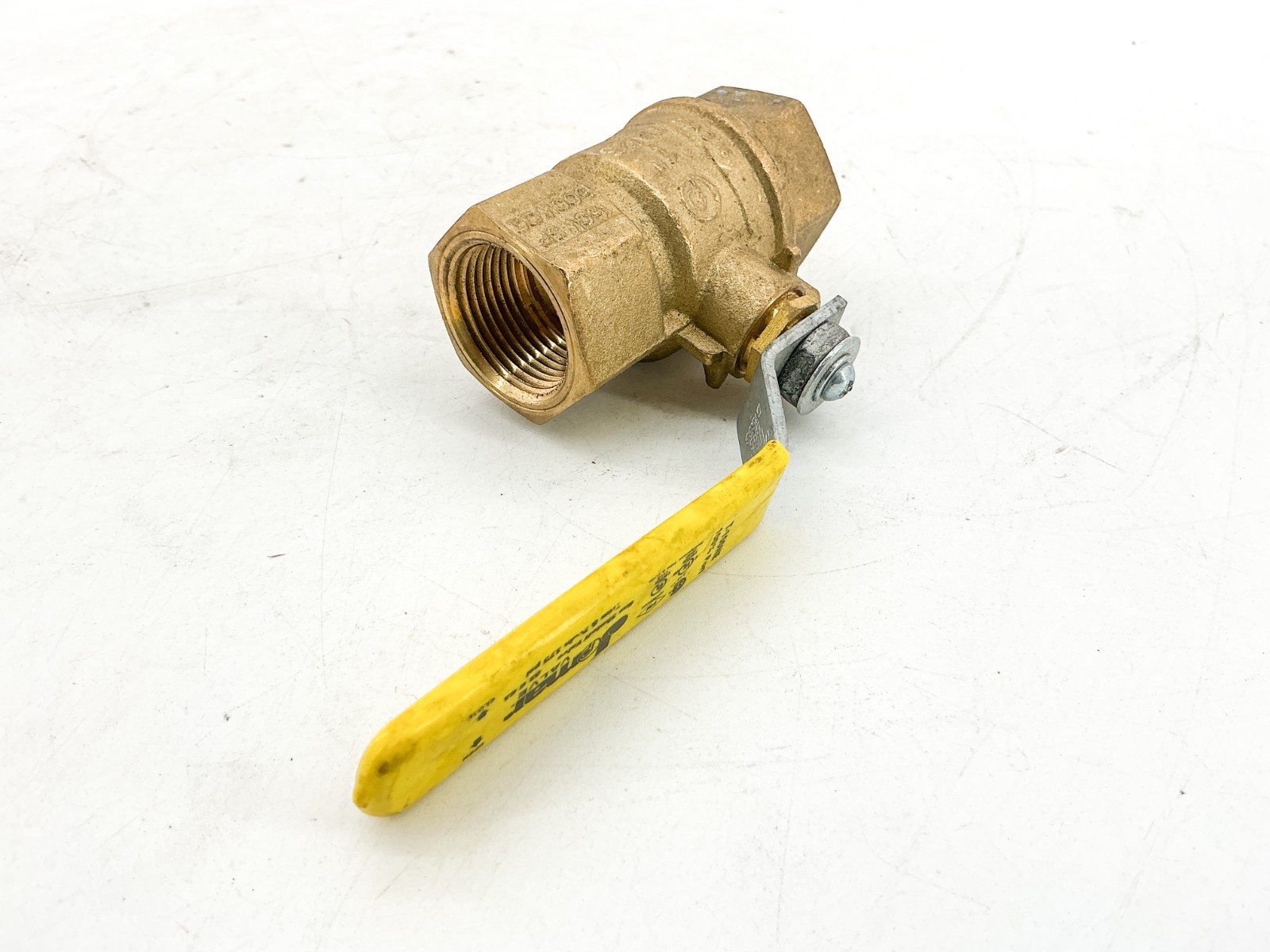 New Jomar Valve 100-705 Ball Valve 1″ 500WOG Brass – No Box