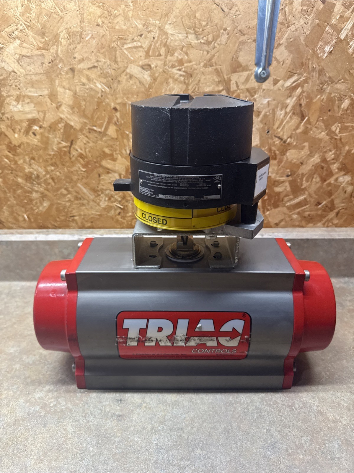 Triac controls 2R300SR Actuator, Westlock Control Head , 0090753-1-2-1, PV-9311W