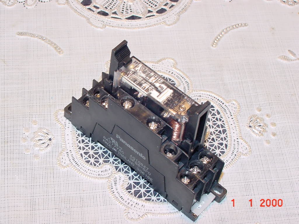 Panasonic AG1S847, Terminal Socket for Din Rail, with Omron G7SA2A2B, 12VDC NEW!