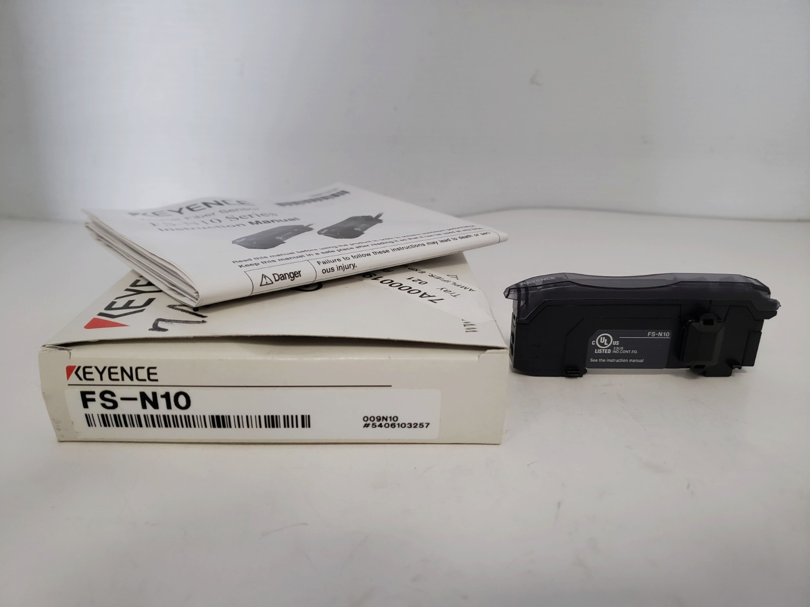 KEYENCE FS-N10 DIGITAL FIBER AMPLIFIER EXPANSION UNIT 12-24VDC RED LED NIB