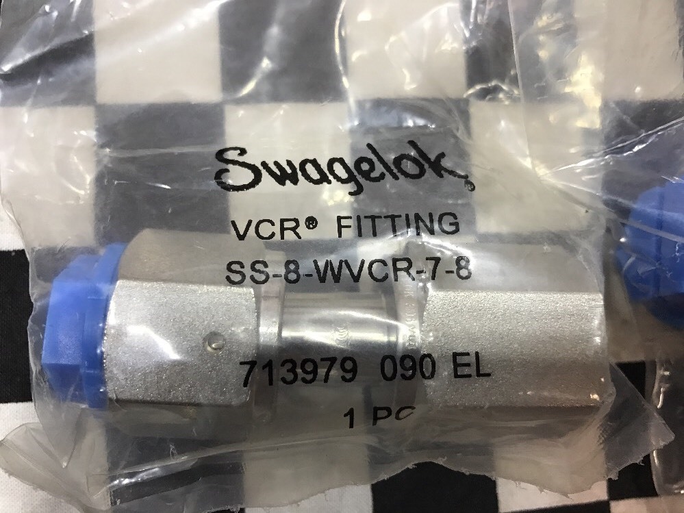 LOT OF 2, SWAGELOK VCR Face Seal 1/2″ FVCR x 1/2″ FNPT, SS-8-WVCR-7-8, #1371T