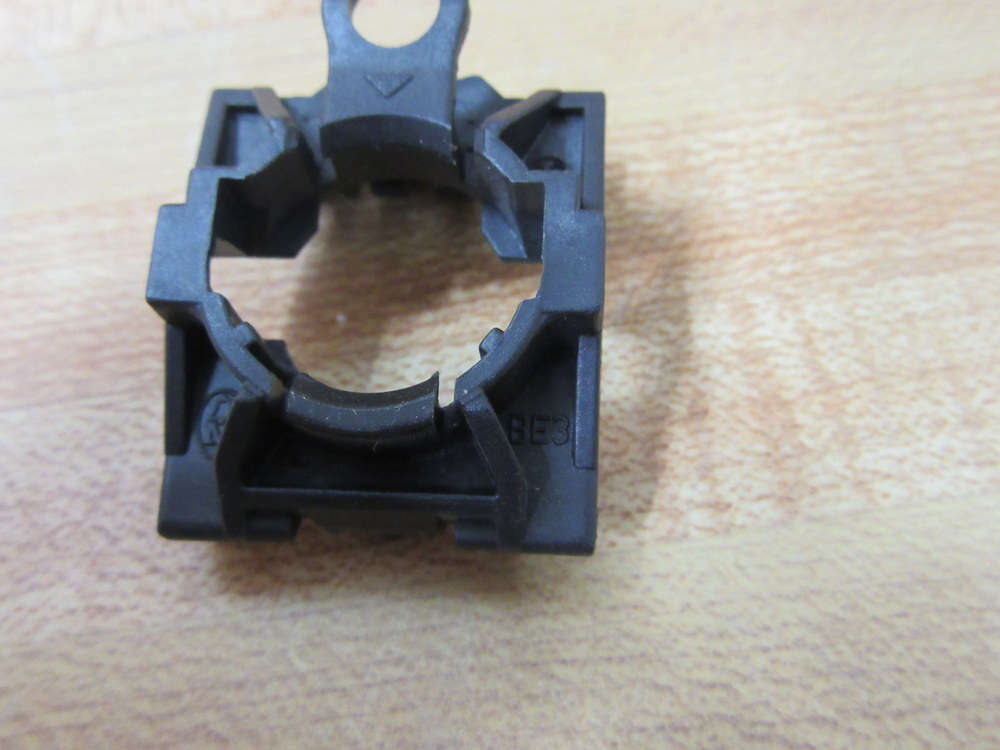 Eaton Moeller Klockner BE3 Mounting Bracket A22-BE3 (Pack of 2)