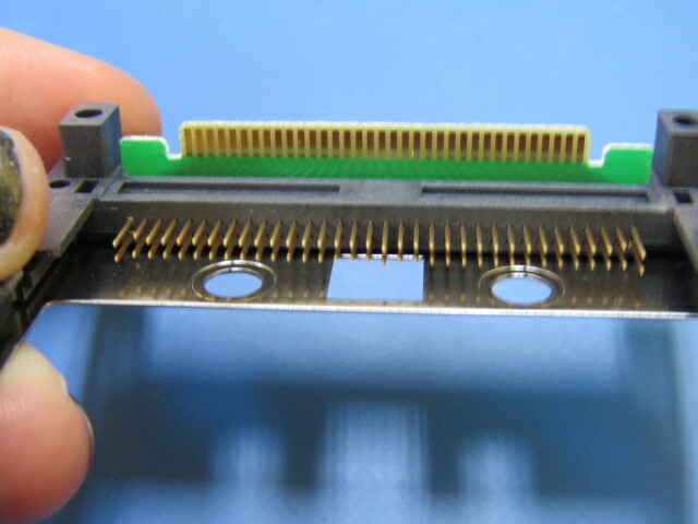 FCI 95572-005 Qty of 1 per Lot 68 Position Card Connector PCMCIA – Type I II