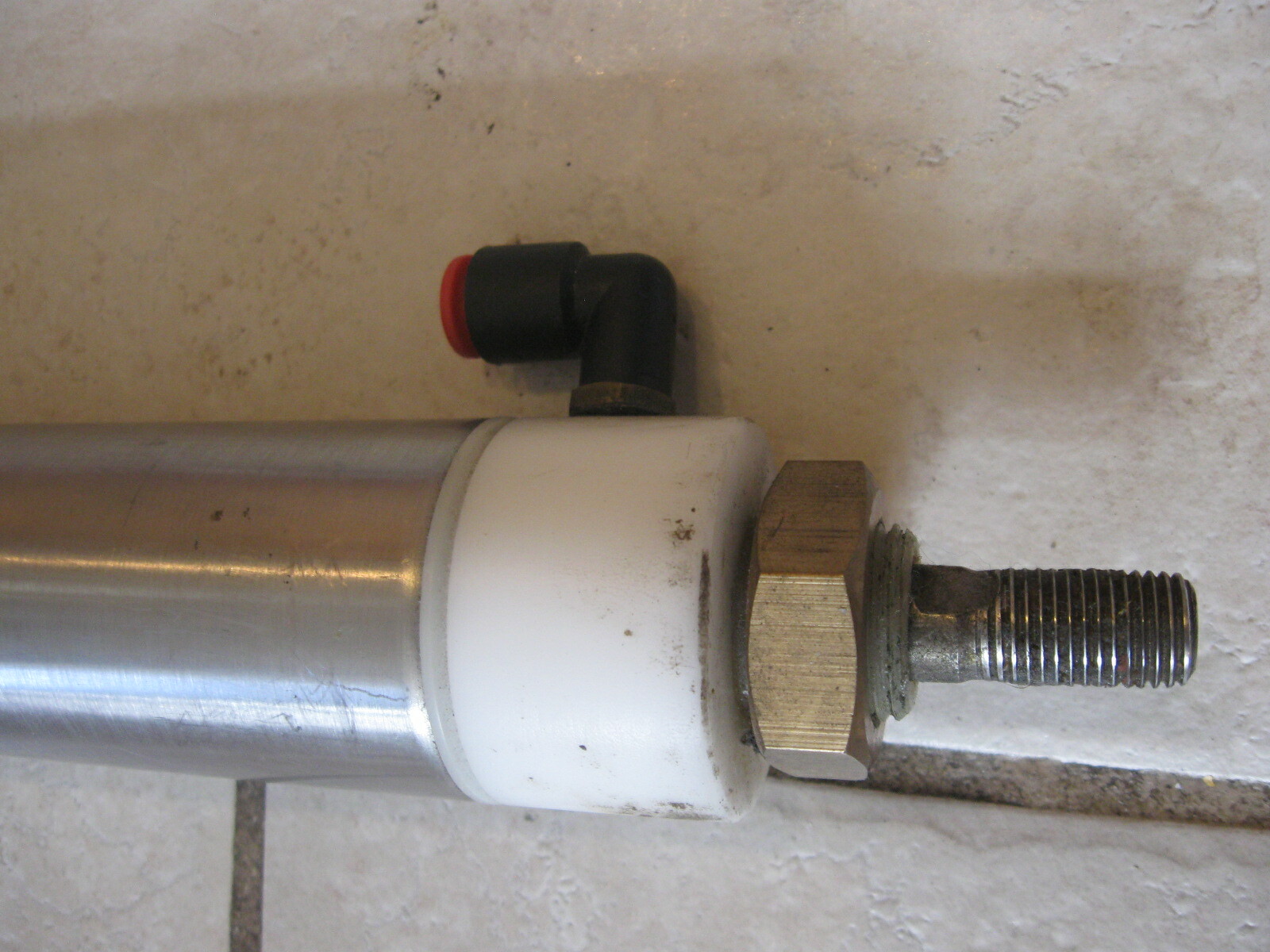 Parker Round Body Actuator Pneumatic Air Cylinder 1.50DXPSRDM 28″ Stroke 100PSI