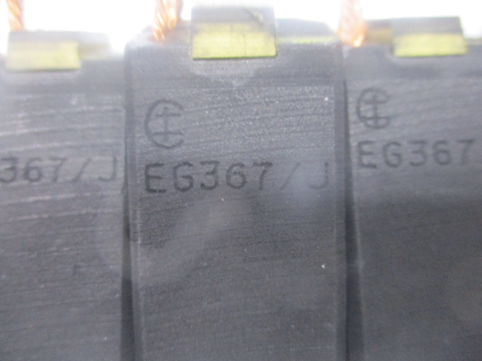 INDUSTRIAL SPARE EG367/J CARBON BRUSH LOT OF 5 NSNP