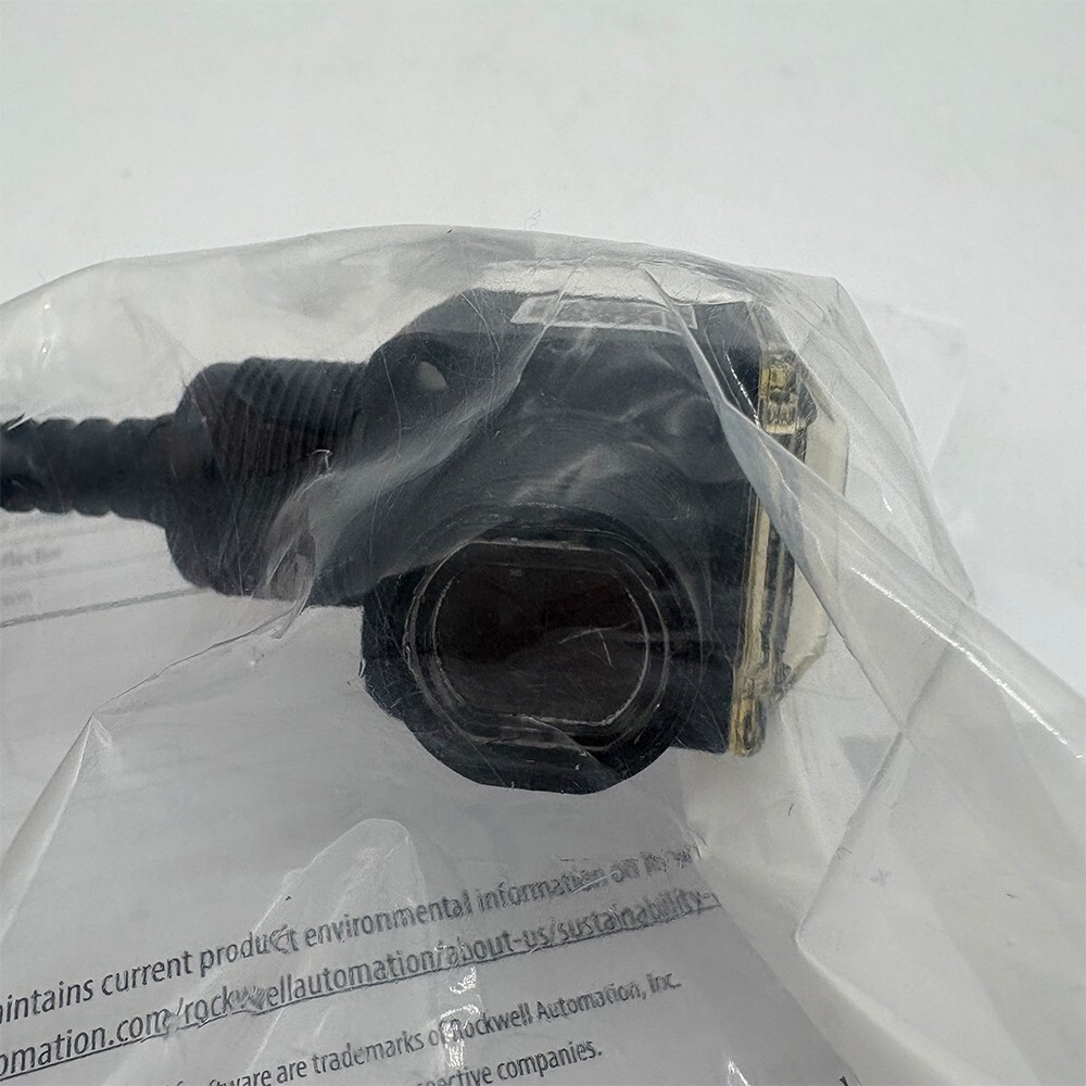 42EF-F2KBC-F4 RightSight Photosensor New Original 42EFF2KBCF4