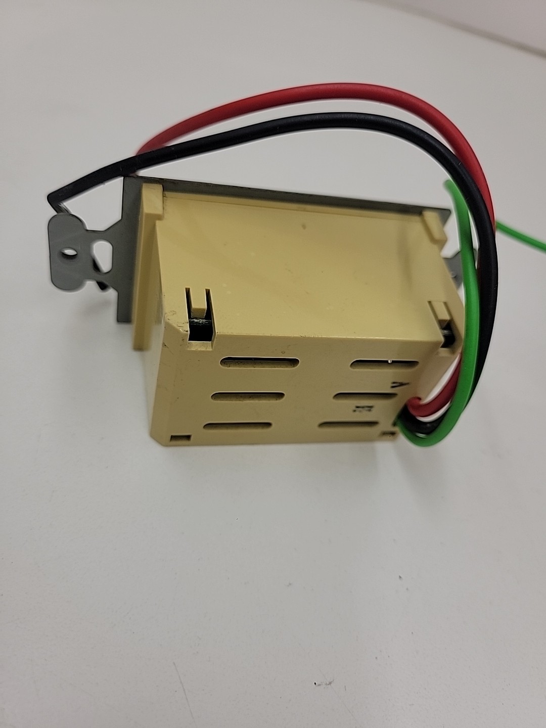 Watt Stopper WS-120/277 Automated Wall Switch 120-277 VAC 60 Hz Ivory Open Box