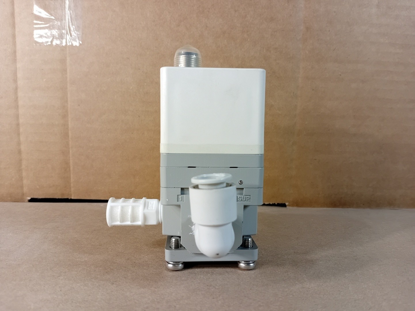 SURPLUS NEW SMC ITV2010-022S5 4-20 mA Input, 5-100 kPa Output Electro-Pneumatic