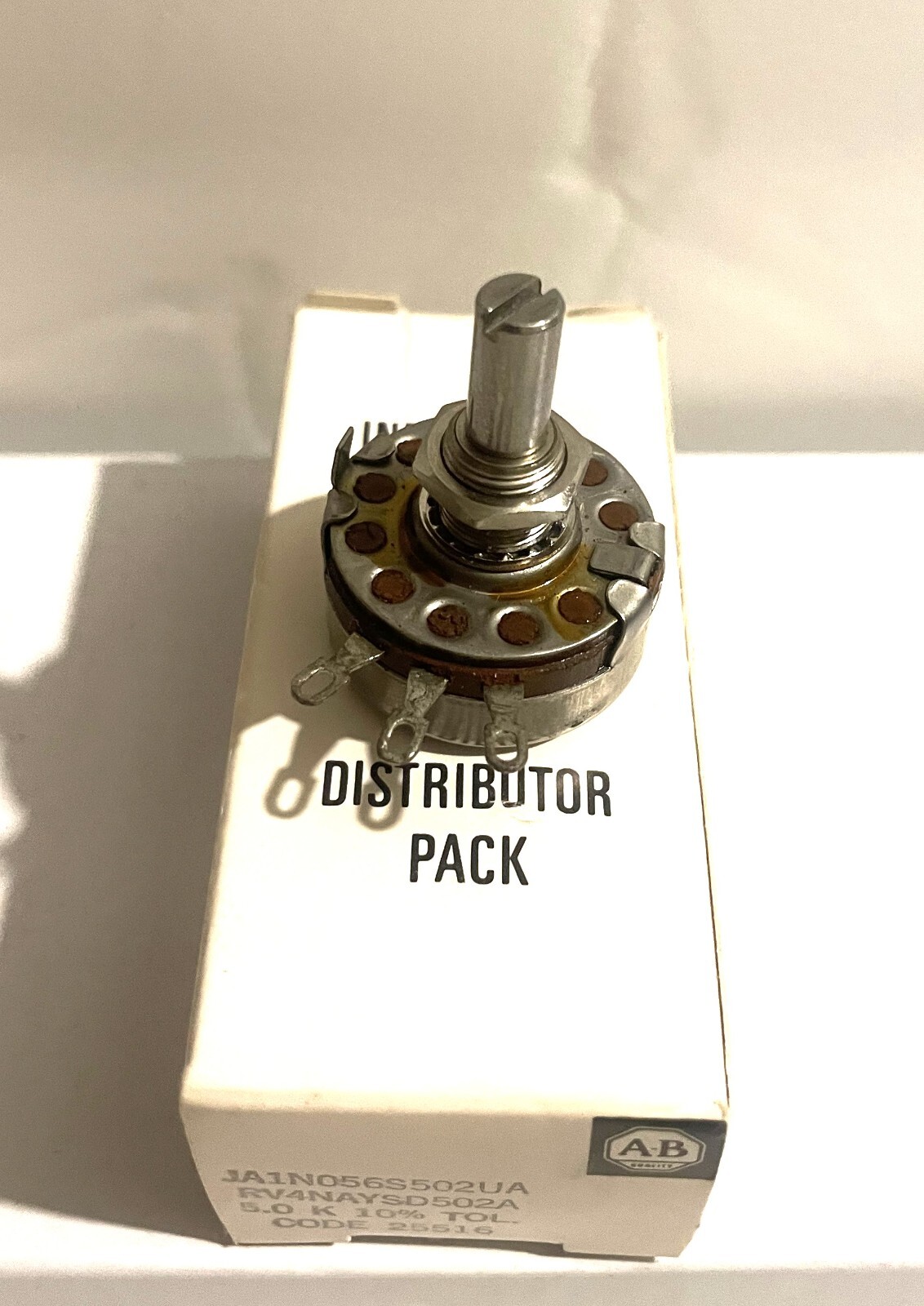 Allen-Bradley(AB) Distributor Pack JAIN056S104UA RV4NAYSD104A 10 MEG 10% TOL