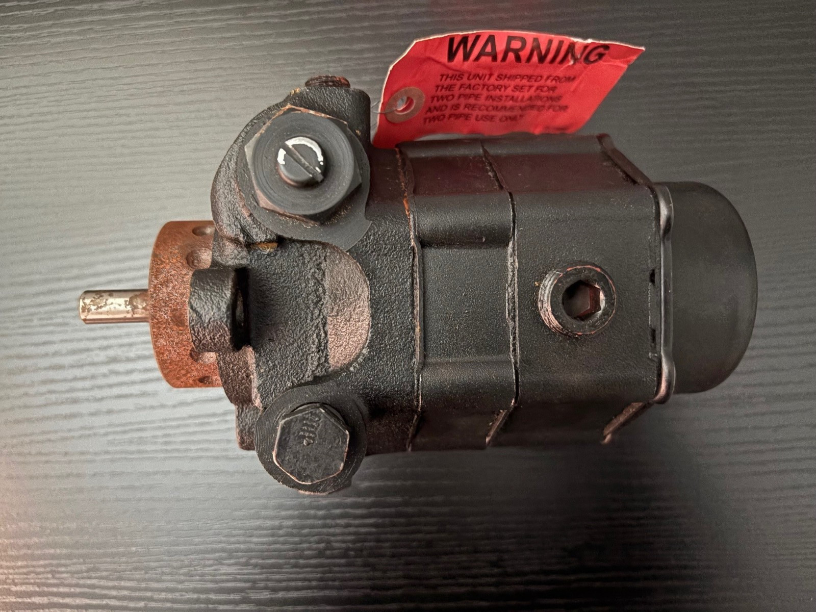 Webster Oil Pump 300 PSI 105 GPH 3450 RPM 1/4″ Inlet/Outlet 2V023C-5D020