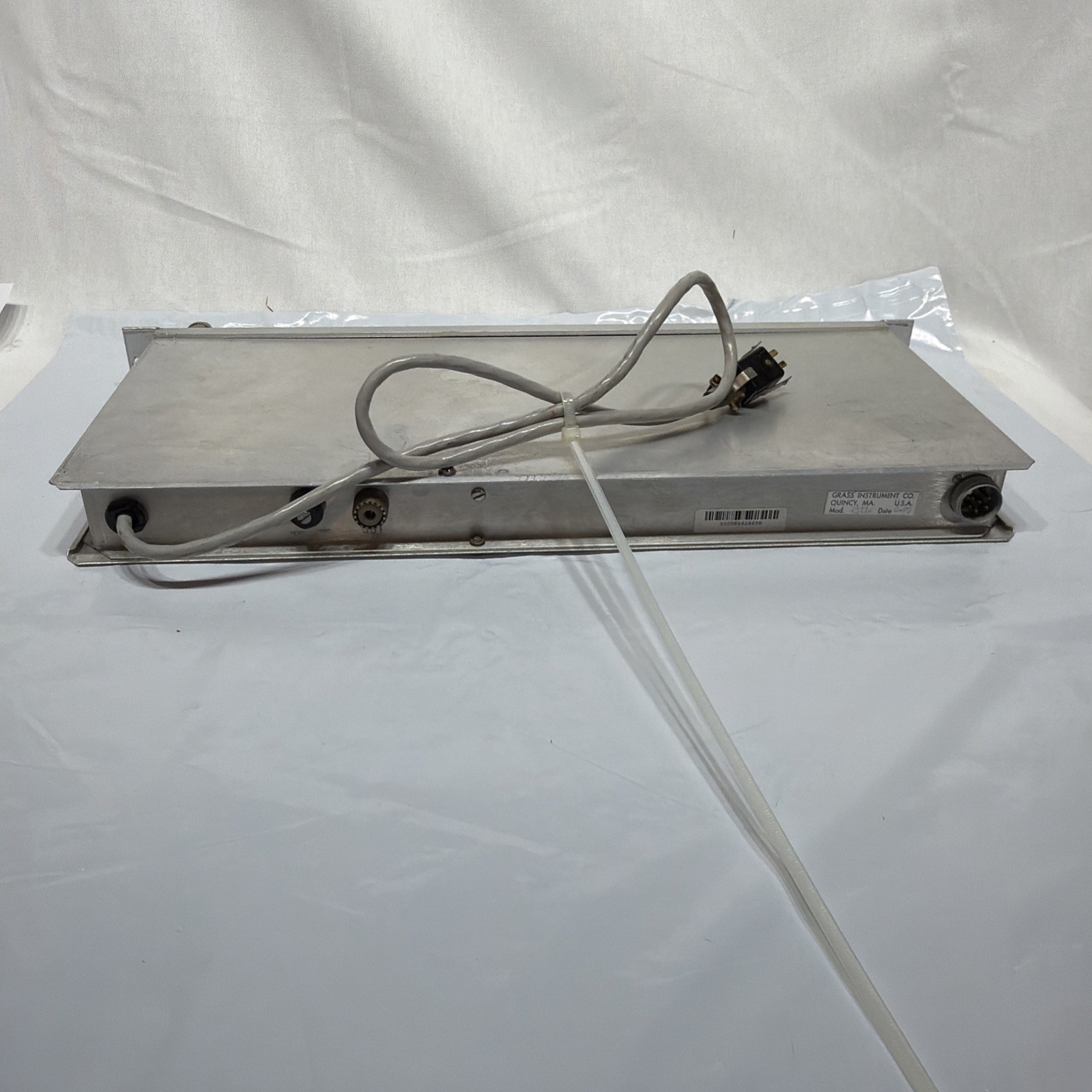 GRASS INSTRUMENTS P511J AMPLIFIER MADE IN USA