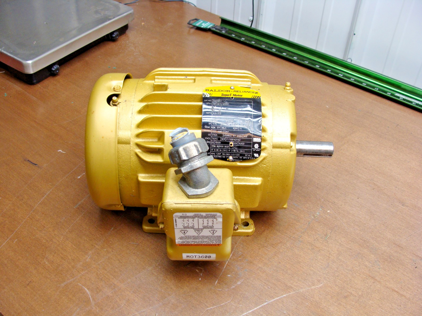 BALDOR / RELIANCE EM3584T 1-1/2 HP SUPER-E MOTOR 3 PH 230/460V 4.6/2.3A1765 RPM