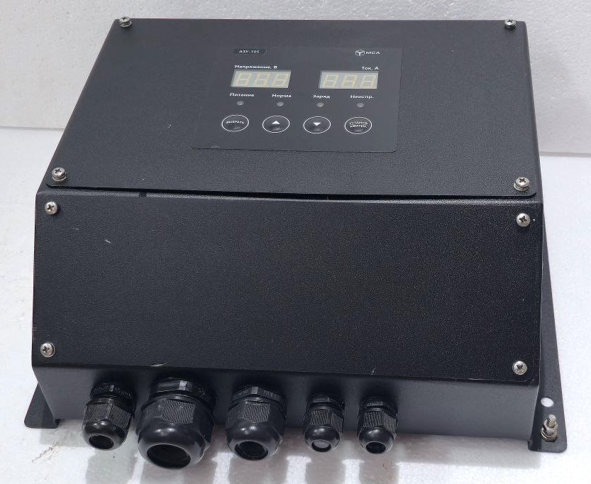 MCA UNICOUNT AUTOMATIC CHARGER A3Y 105 20A 220V 50-60HZ 20.0AMP 1051220131-038