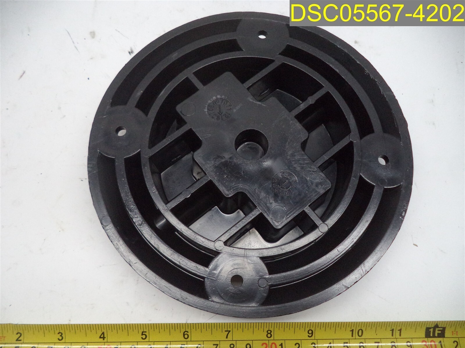 Qtty = 12: BASE ONLY Flexstake Delineator Black Bases 8 15/16″ O.D.
