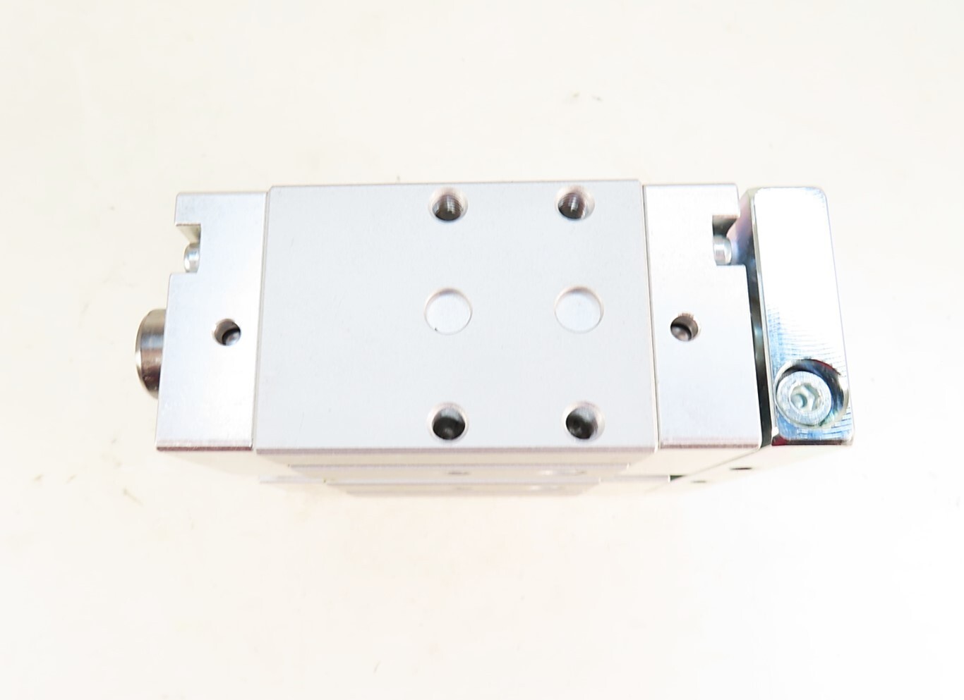 Festo DFM-25-20-B-PPV-A-GF Guided Drive Cylinder 25mm Piston x 20 mm Stroke NEW
