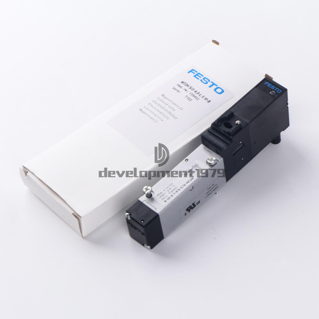 1PC MT2H-5/2-4,0-L-S-VI-B 159452 solenoid valve