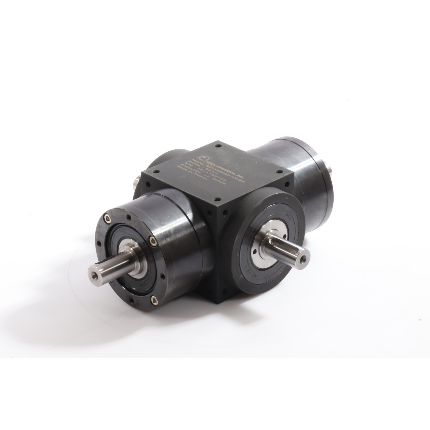 Apex Dynamics Inc ATB090-4M-001-S2 Spiral Bevel Gearbox I=1 NEW NFP