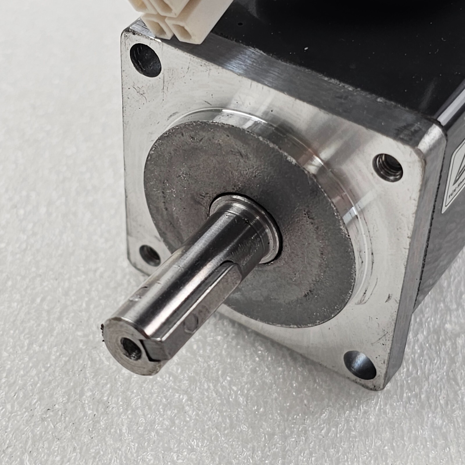 MITSUBISHI AC SERVO MOTOR HC-MFS13B