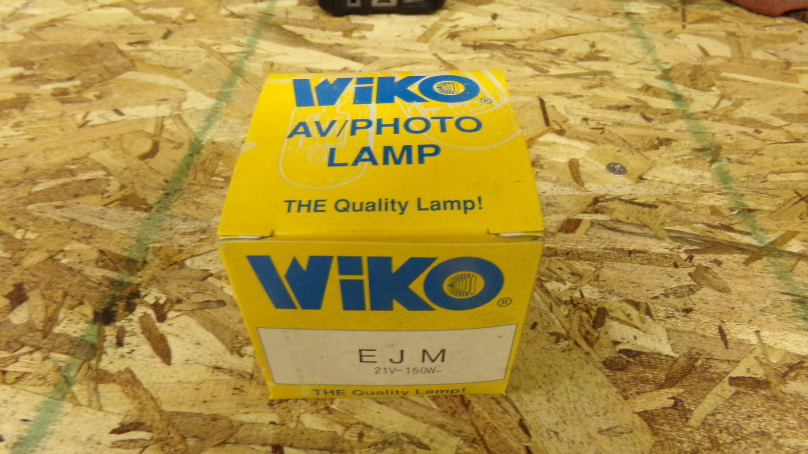 NEW Wiko EJM 21V-150W AV/Photo Lamp *FREE SHIPPING*