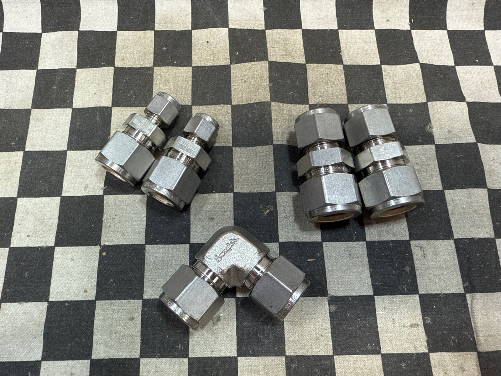 SWAGELOK SS-810-6-4, SS-1010-6-8, SS-810-9, UNION REDUCER, LOT OF 5, SHIPSAMEDAY