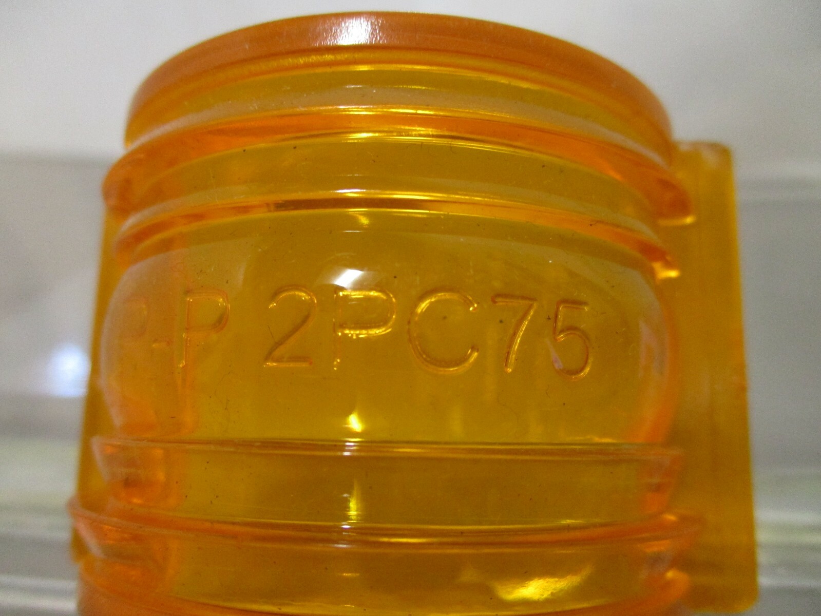 Mohawk P-P 2PC75 2-3/8″ x 1-3/4″ Rectangle Amber Dome Light Lamp Lens