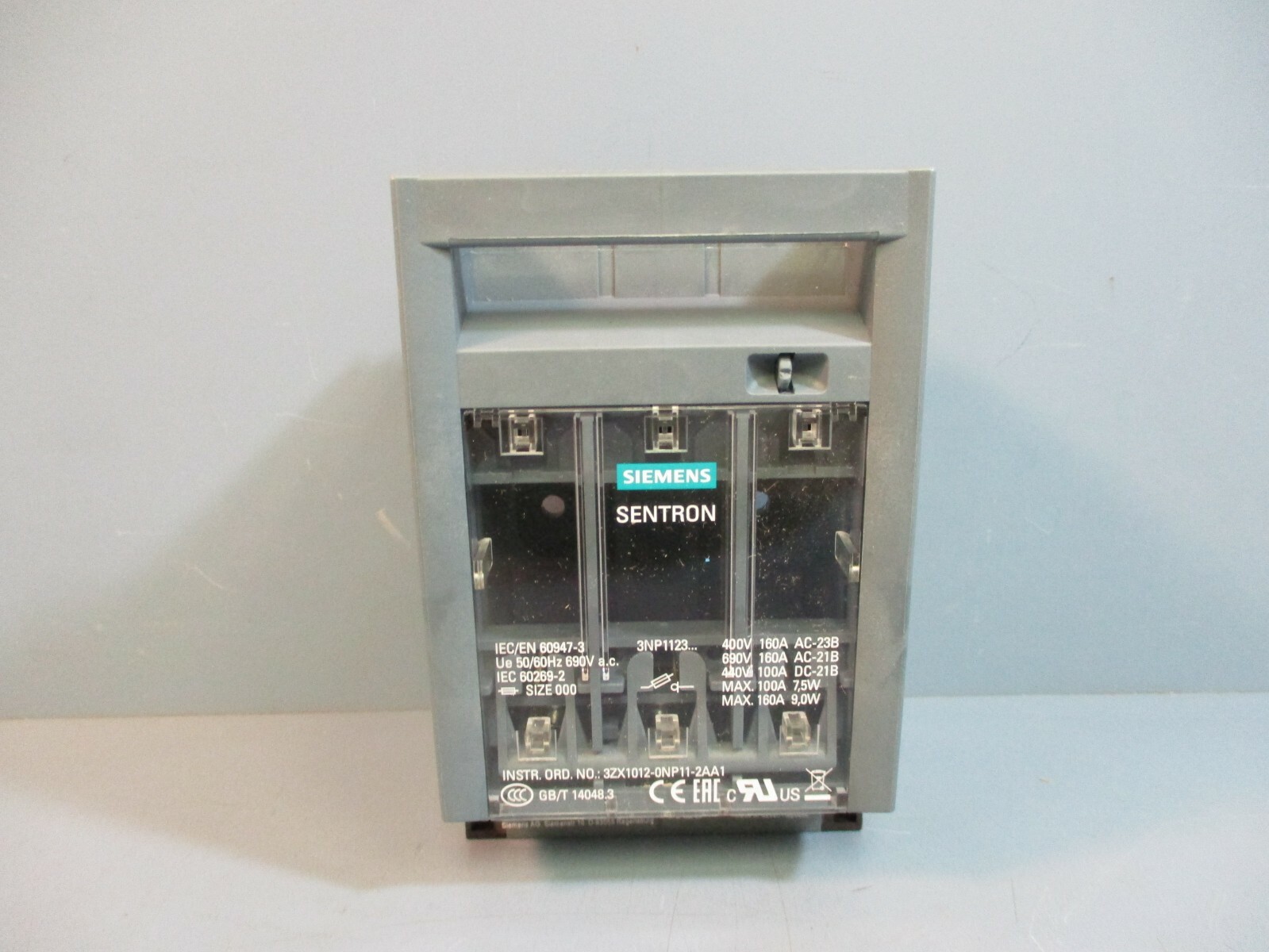 Siemens 3NP1123-1CA20 Fuse Switch Disconnector 3pole 160A NEW