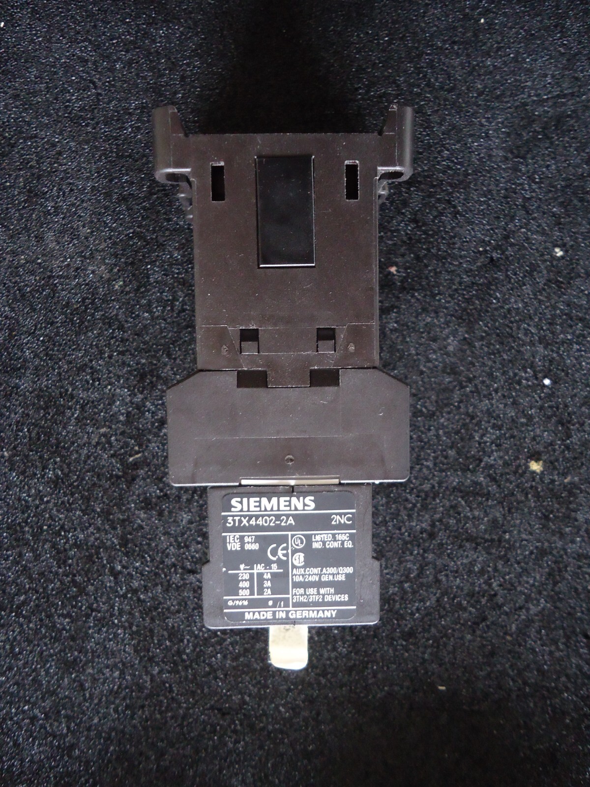 Siemens 3TF2001-0BB4 w/ 3TX4402-2A & VG-3TF. Made in Germany