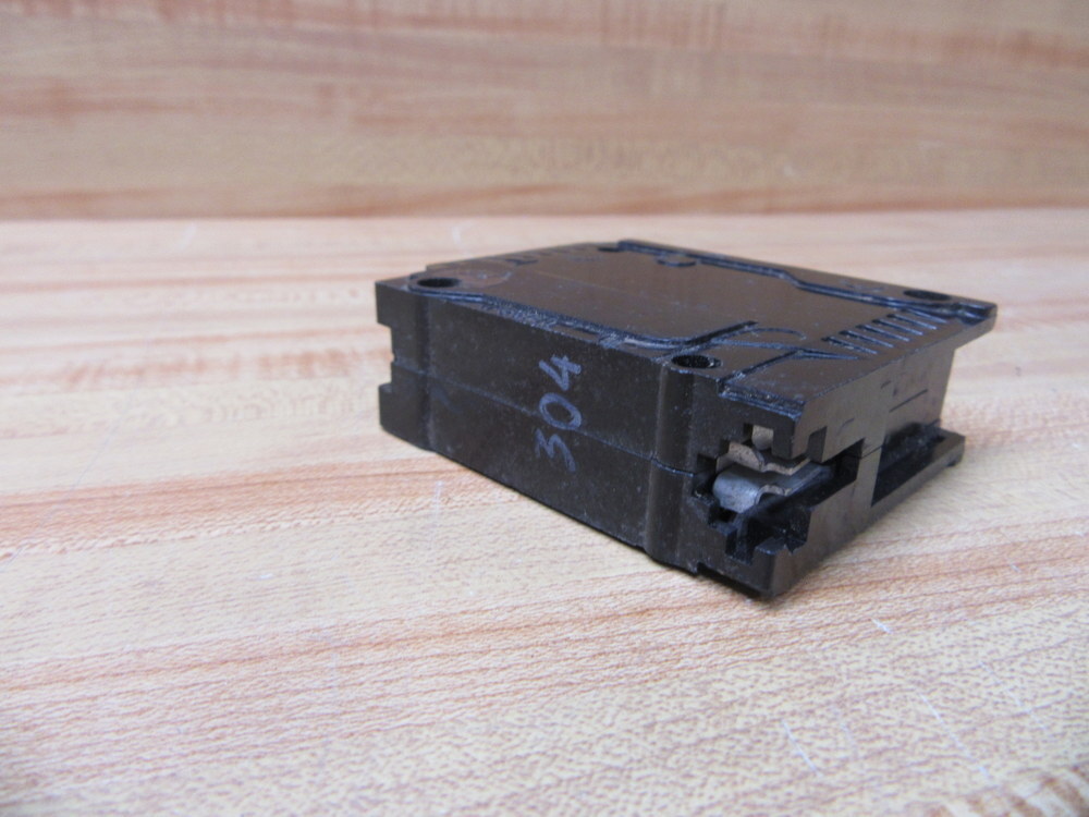 Challenger E16248 Sylvania 15Amp Circuit Breaker