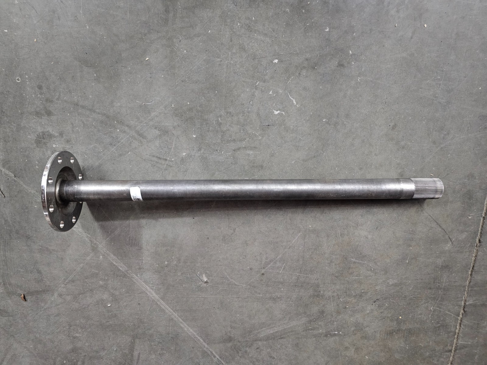 Meritor B110-9 41-inch Axle Shaft Y8683 043 SIlver, 8-Bolt Hole Steel