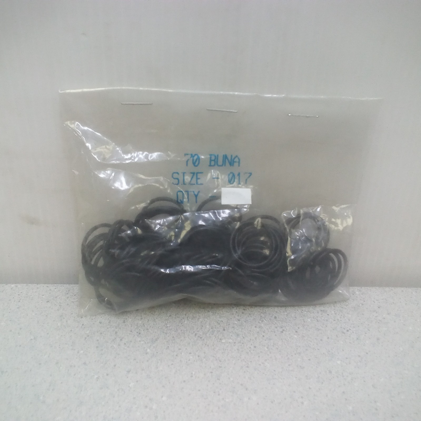 Standard O-Rings 70 BUNA Size 017 Qt. 90