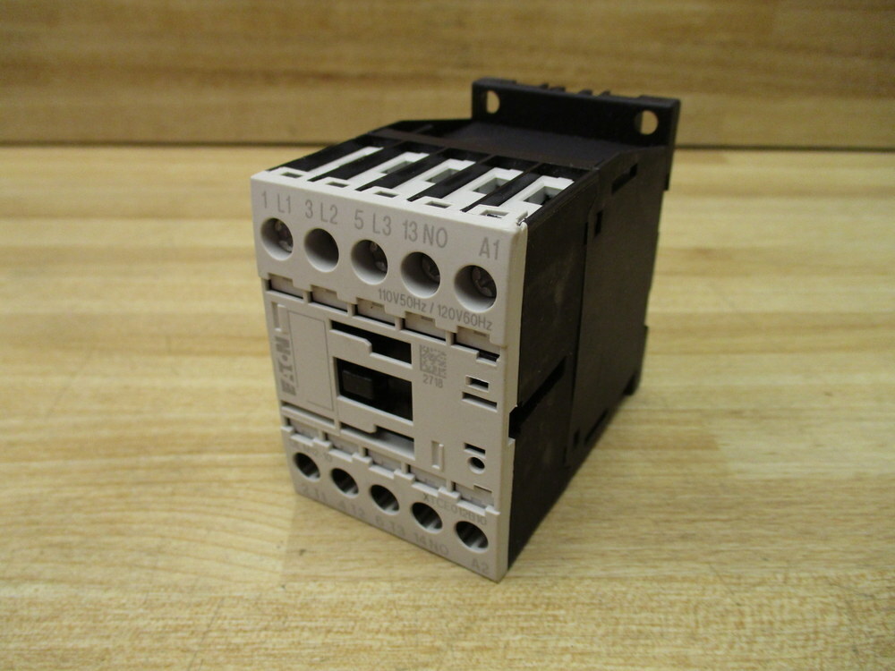 Eaton XTCE012B10A Contactor DILM12-10