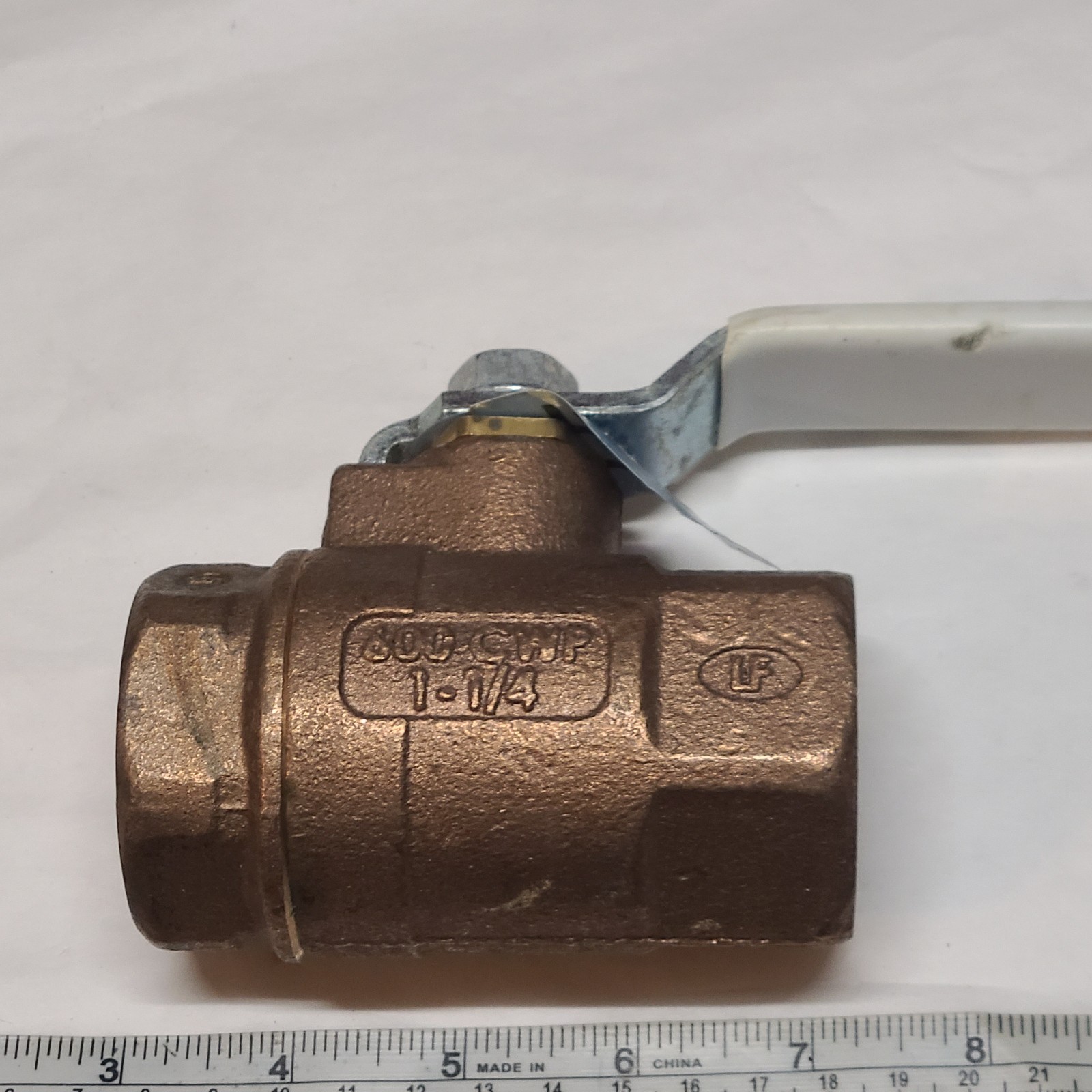 New Apollo 1 1/4″ Conbraco Bronze Ball Valve 600 CWP Model 70LF-106-01