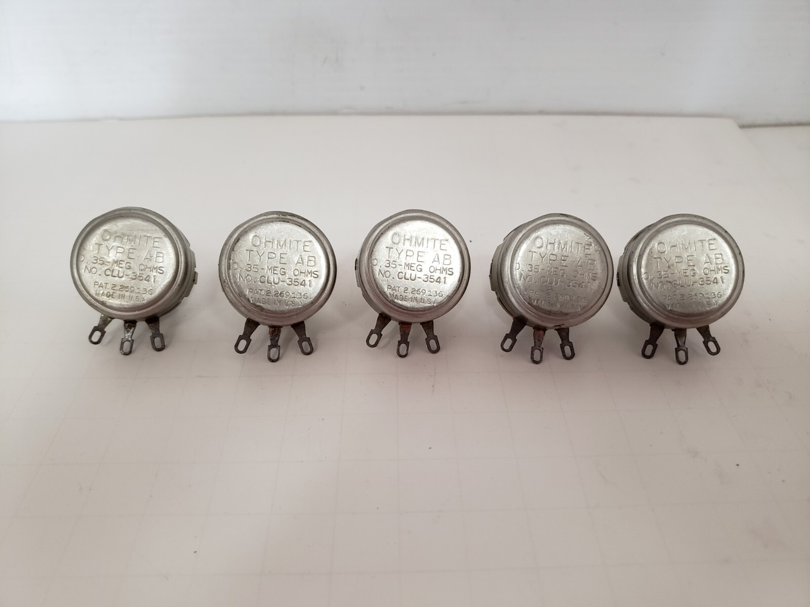 OHMITE CLU-3541 POTENTIOMETER 2 WATTS 0.35 MEG OHMS (LOT OF 5) NIB