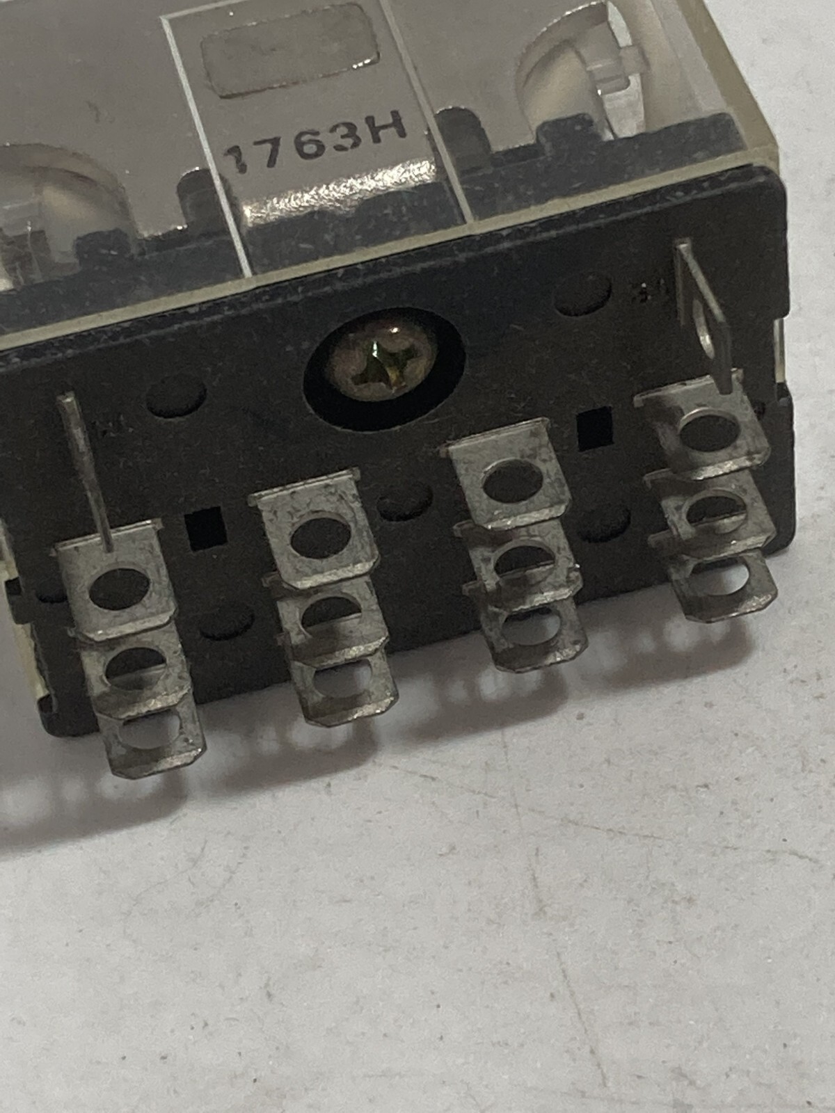 OMRON LY4-24VAC RELAY 10A 110VAC 14 PIN NNB