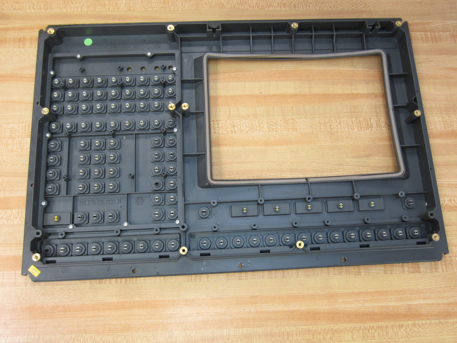 Siemens 6FC3988-7FB20 SINUMERIK 880 12″ Operator Panel/Keypad Panel Only