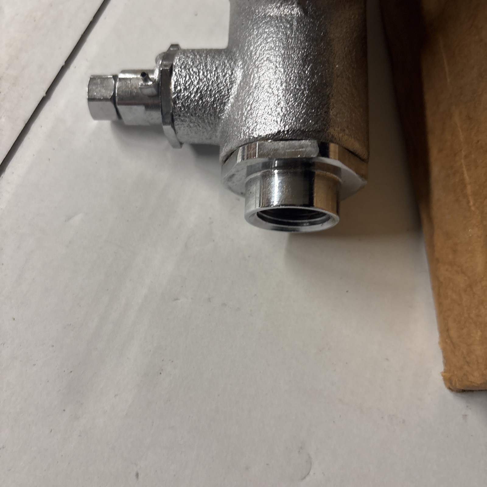 WATTS REGULATOR 1/2″ PRESSURE VACUUM BREAKER 800 NOS