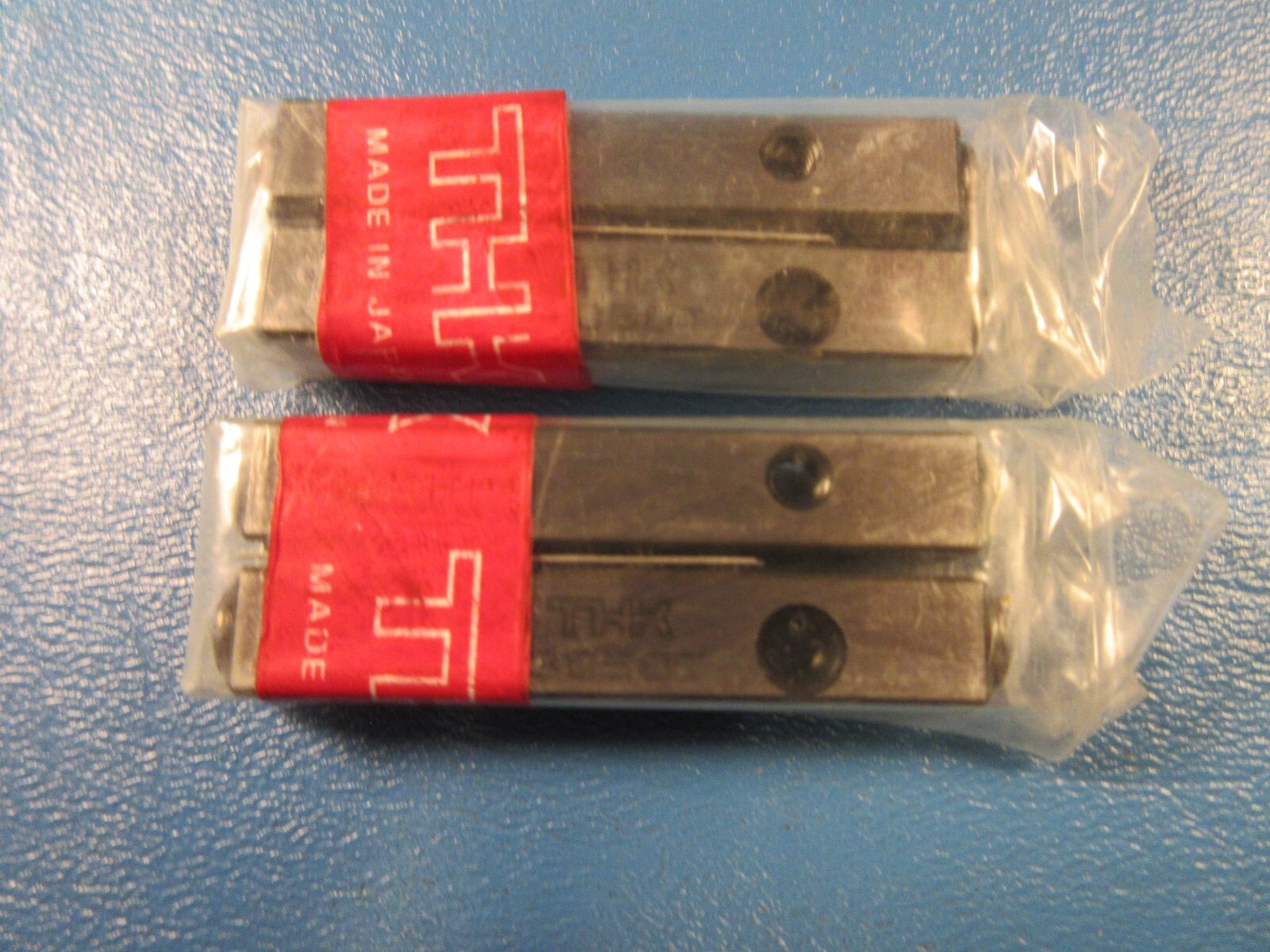 SET THK VR3-50HX7Z, T3050 Cross Roller Guide Set, as pictured