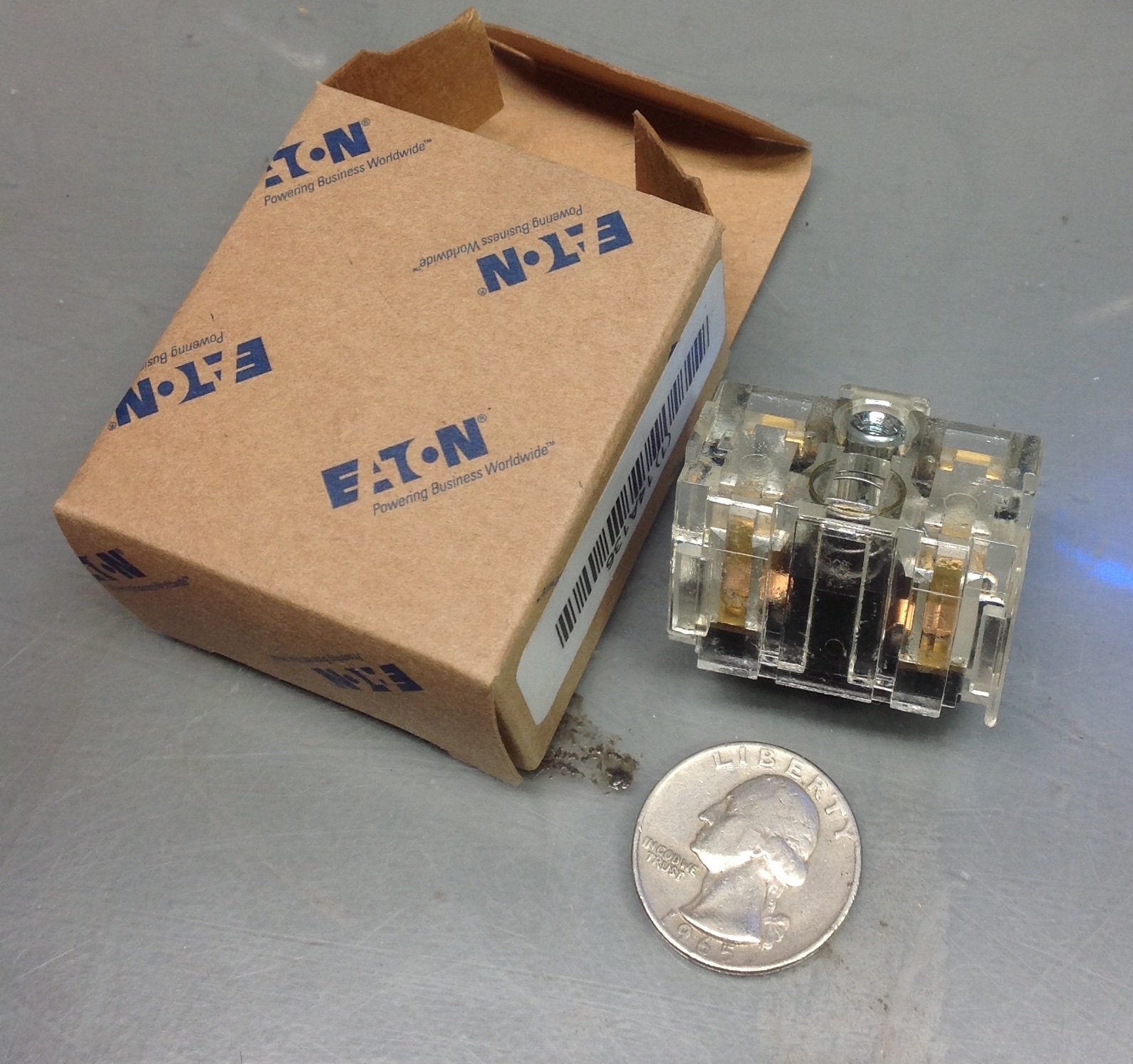 1 NC HT8B CONTACT BLOCK CUTLER HAMMER machine shop industrial grade new T1714