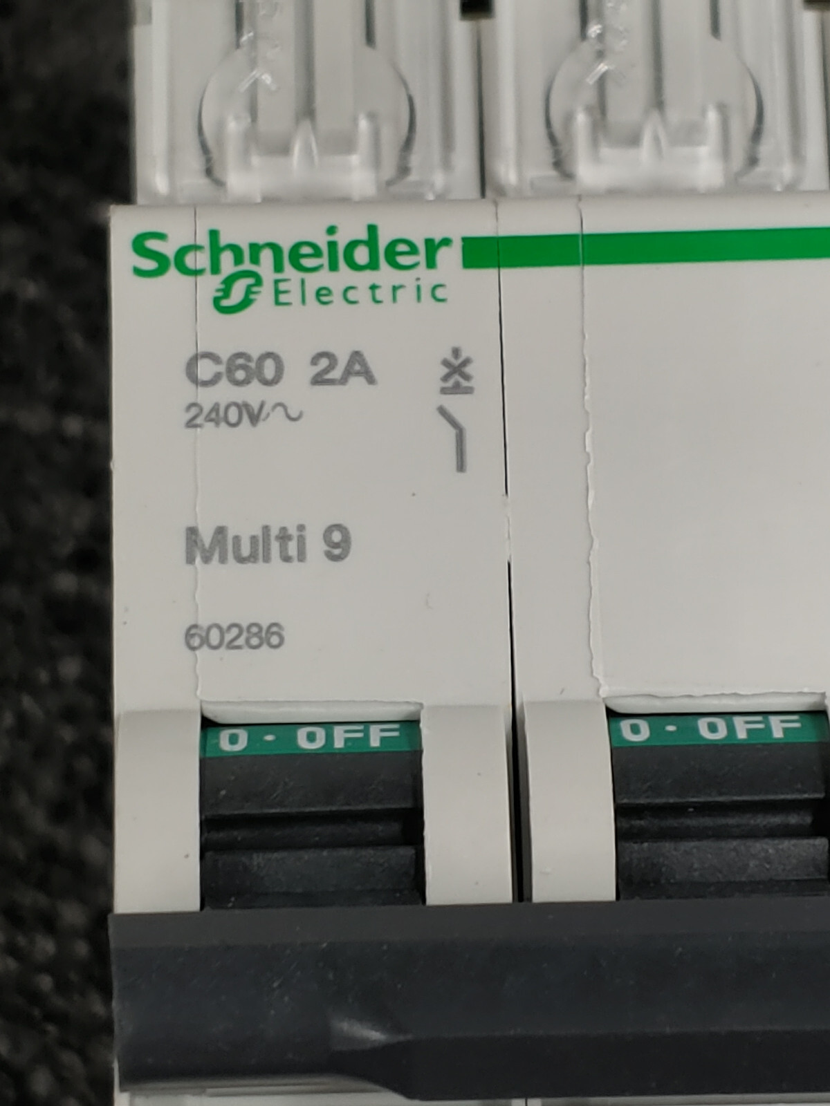 SCHNEIDER ELECTRIC 60297 D 25A 3P 240V C60 Multi 9 MCB Miniature Circuit Breaker