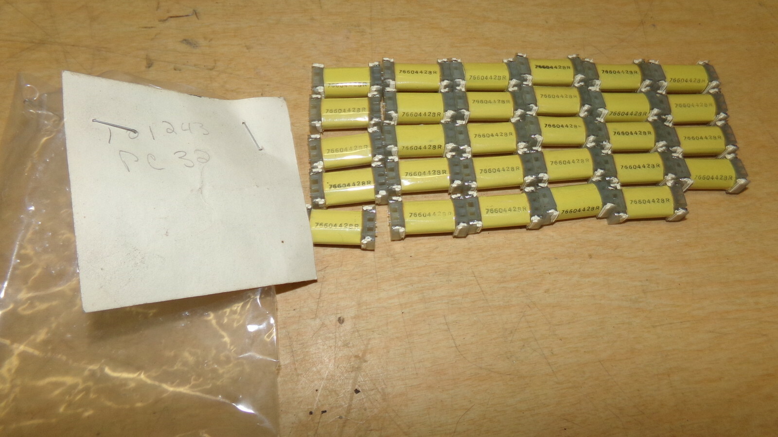 NEW 101243, 76604428R, Connectors, Lot of 29 *Free Shipping*